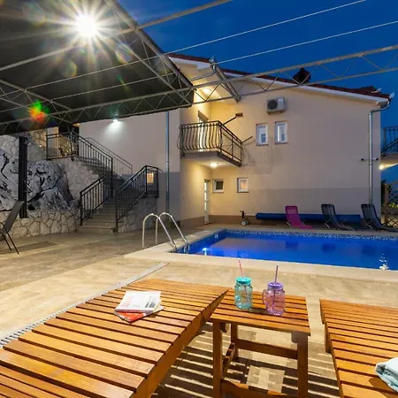 Apartamento Minto I Slava